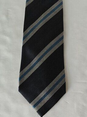 Vintage BURBERRY London Necktie 100% Silk